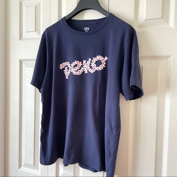 3/$30 Uniqlo Women’s Navy Blue Peko Tee - Picture 3 of 8